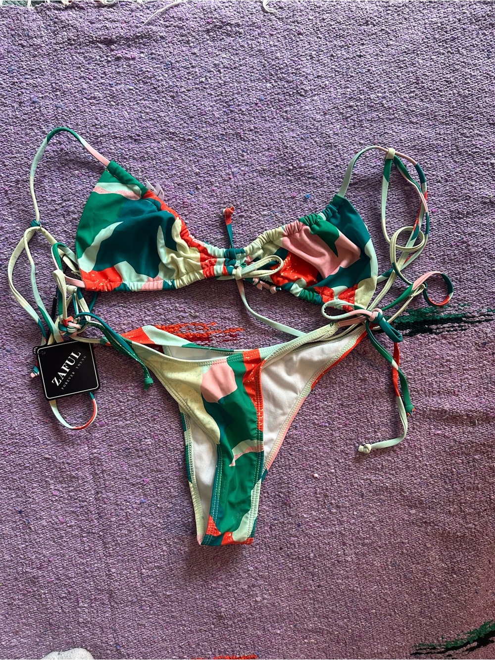 Zaful High Cut Tie-Side String Bikini